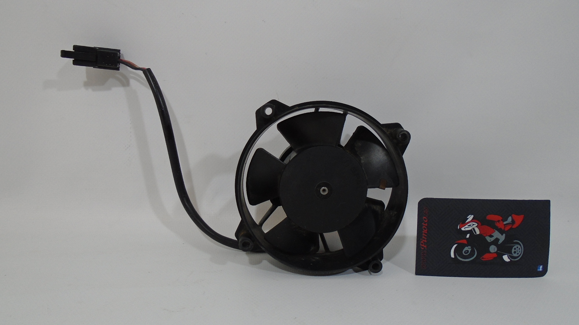 Radiateur D'occasion Pour Yamaha X-Max 125 (2006-2009) - État Correct Avec Déformations Et Corrosion